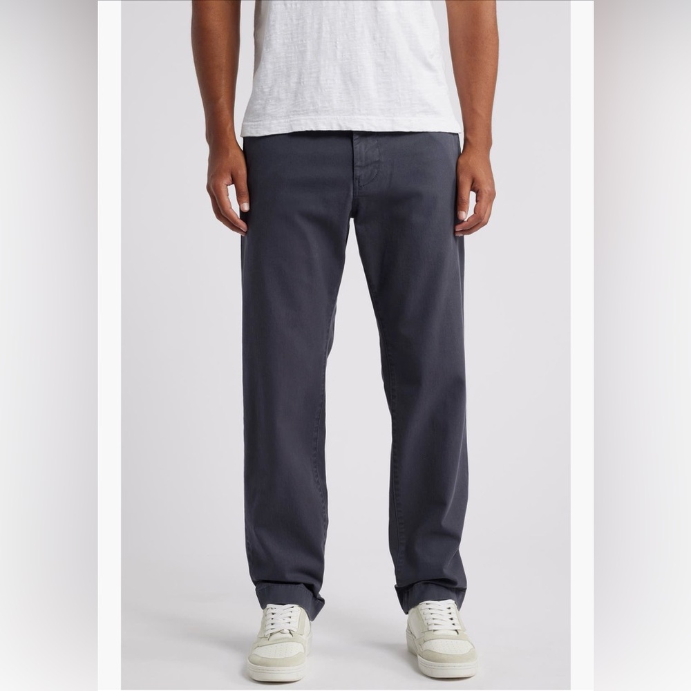 Treasure & Bond Men’s Slim Fit Flat Front Stretch Twill Chinos